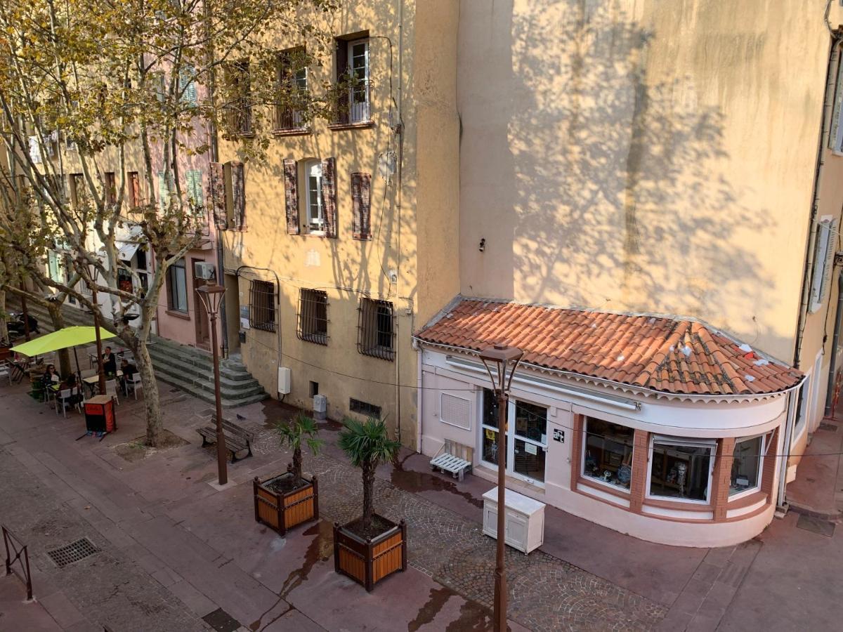 Апартаменты Formidable Studio Au Coeur Historique De Фрежюс Экстерьер фото